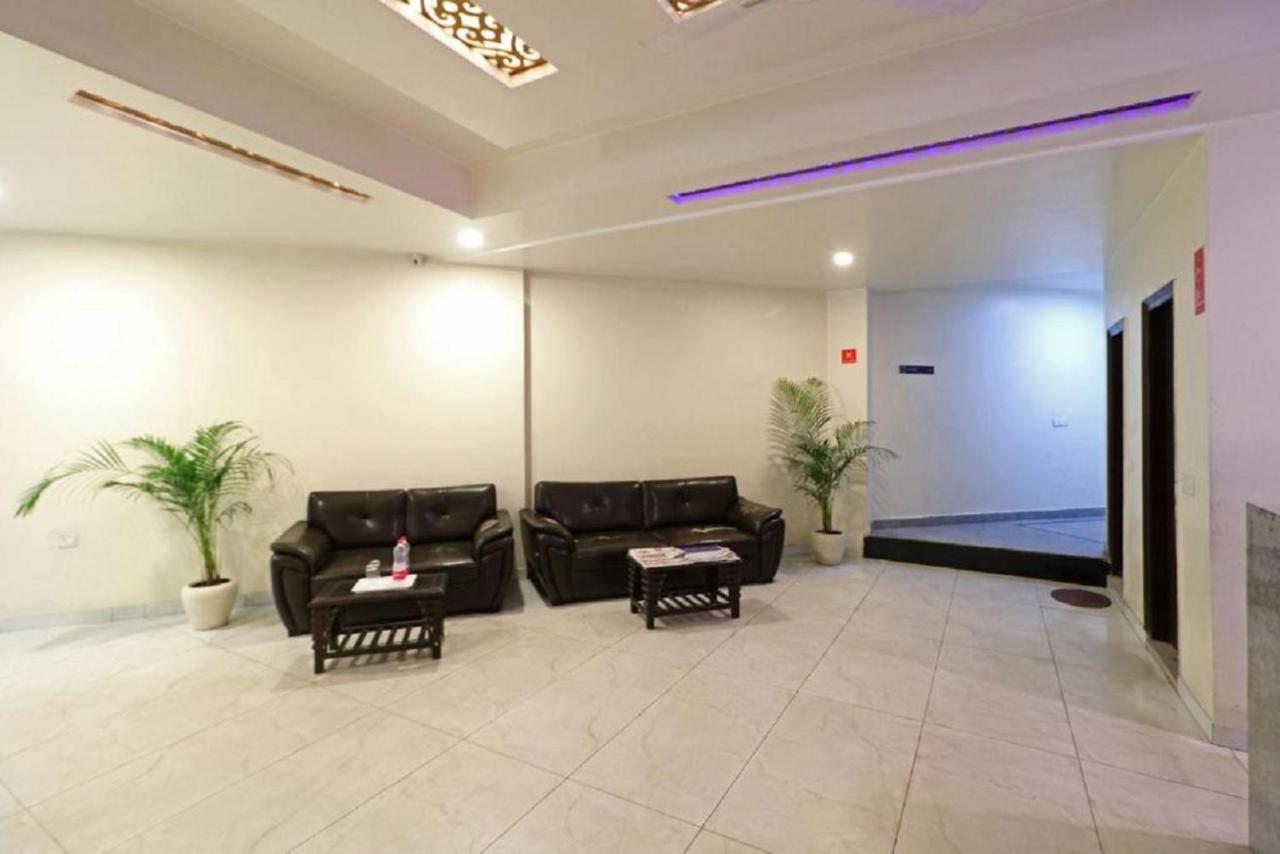 Hotel City Liit Delhi Airport Нью-Дели Экстерьер фото