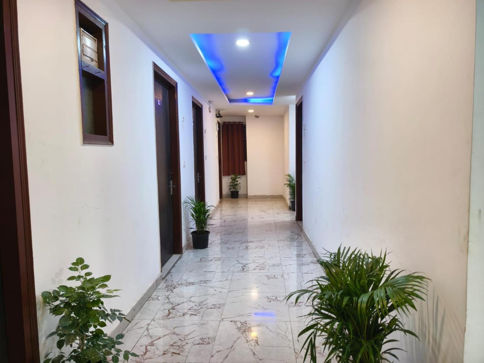 Hotel City Liit Delhi Airport Нью-Дели Экстерьер фото