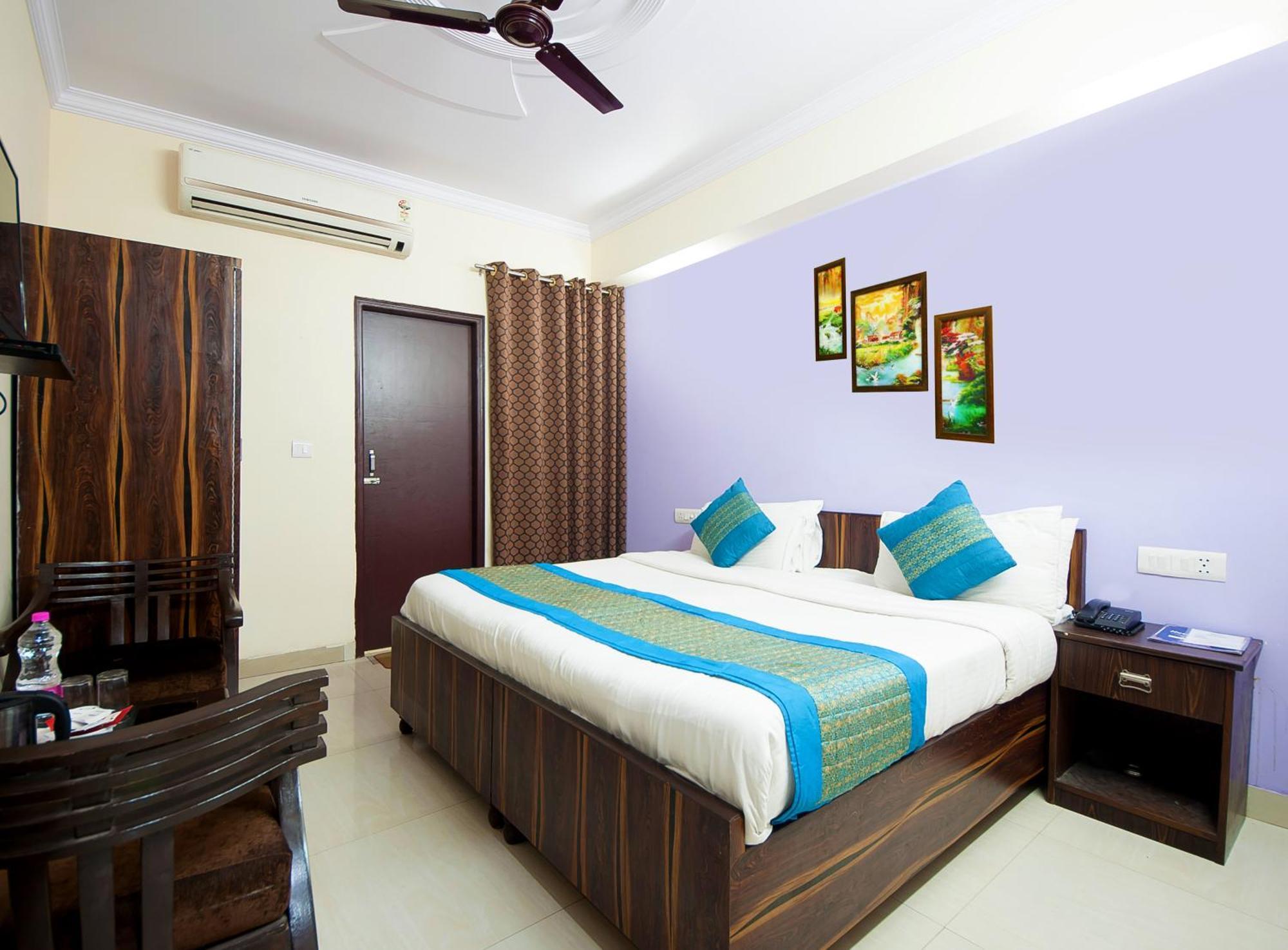 Hotel City Liit Delhi Airport Нью-Дели Экстерьер фото